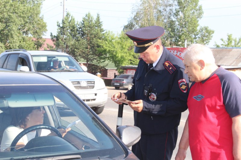 В Минусинске сотрудники полиции совместно с общественниками провели рейдовые мероприятия